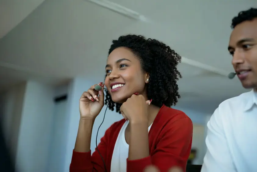 Téléconseillère experte en relation client à Madagascar pour le marché français